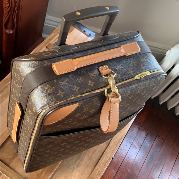 Louis Vuitton PEGASE 60 Travel Luggage - Picture 4 of 16